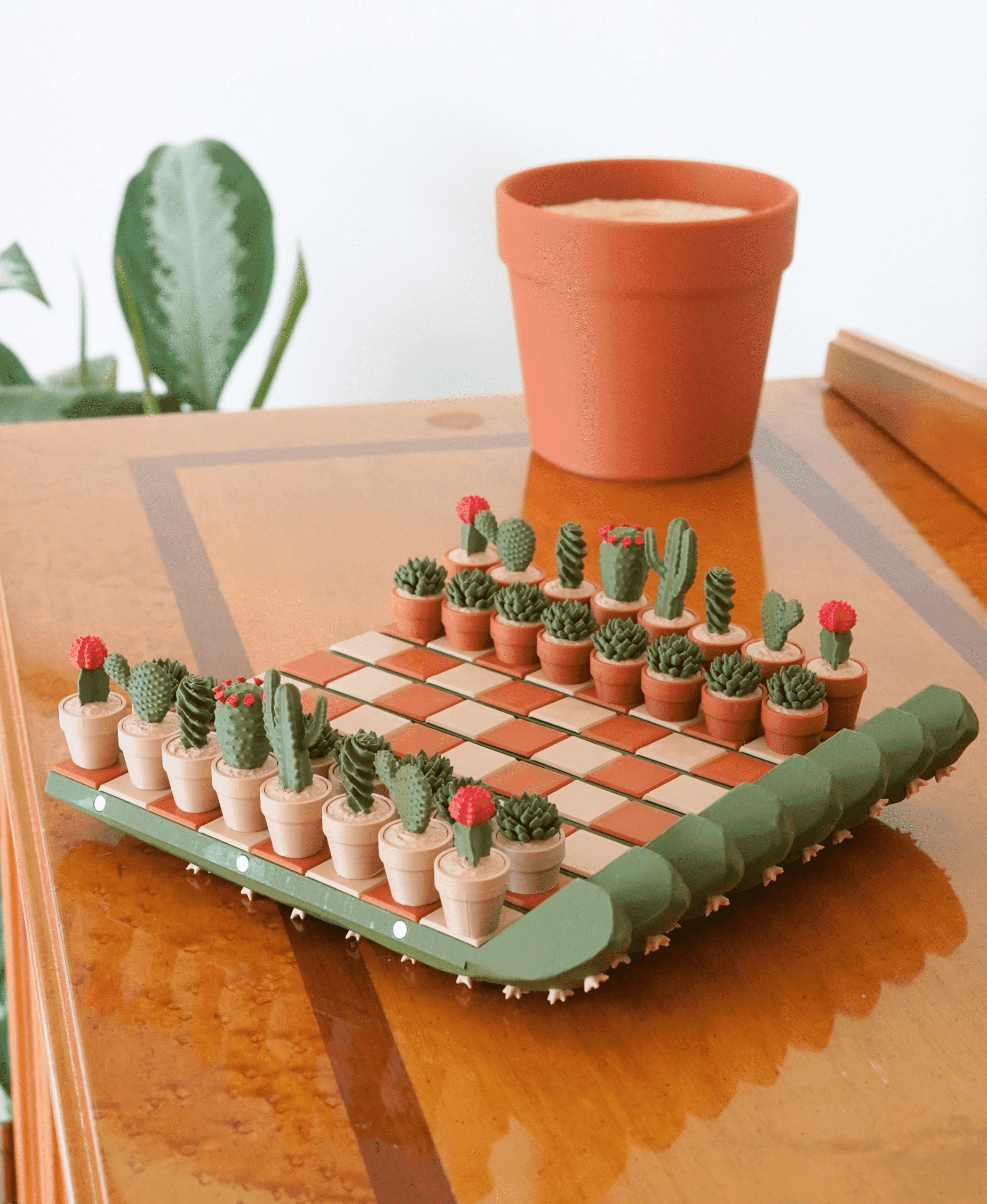 Cactus Chess Set thumbnail 4