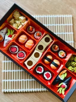 Sushi Themed Chess Set thumbnail 3