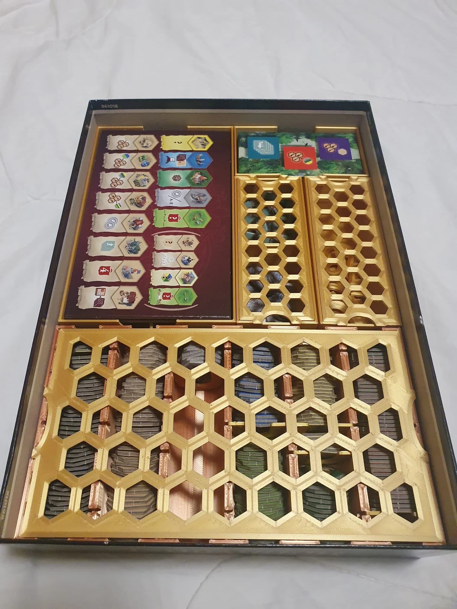 Castles of Burgundy Insert view 1