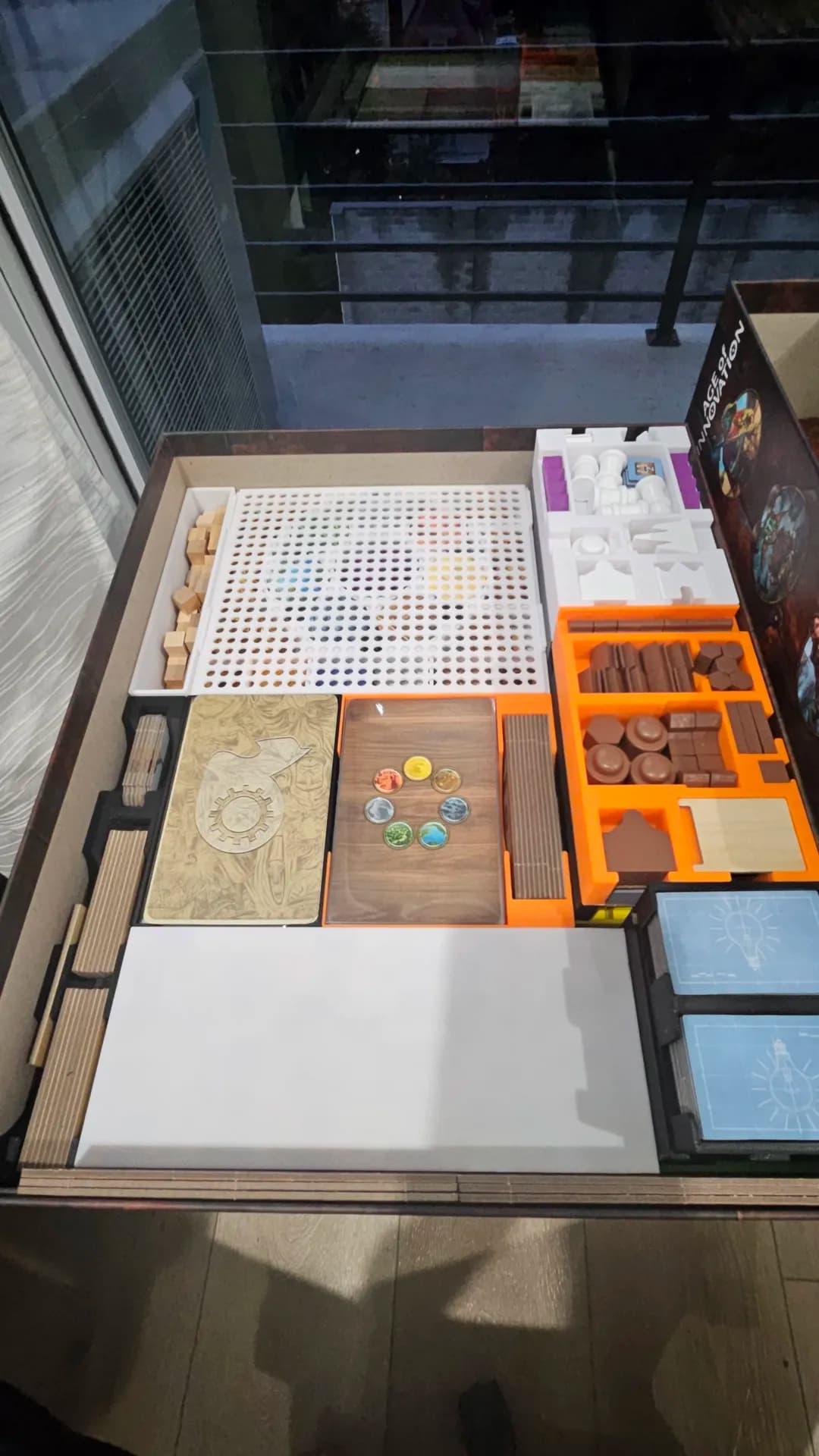 Age of Innovation Insert view 1